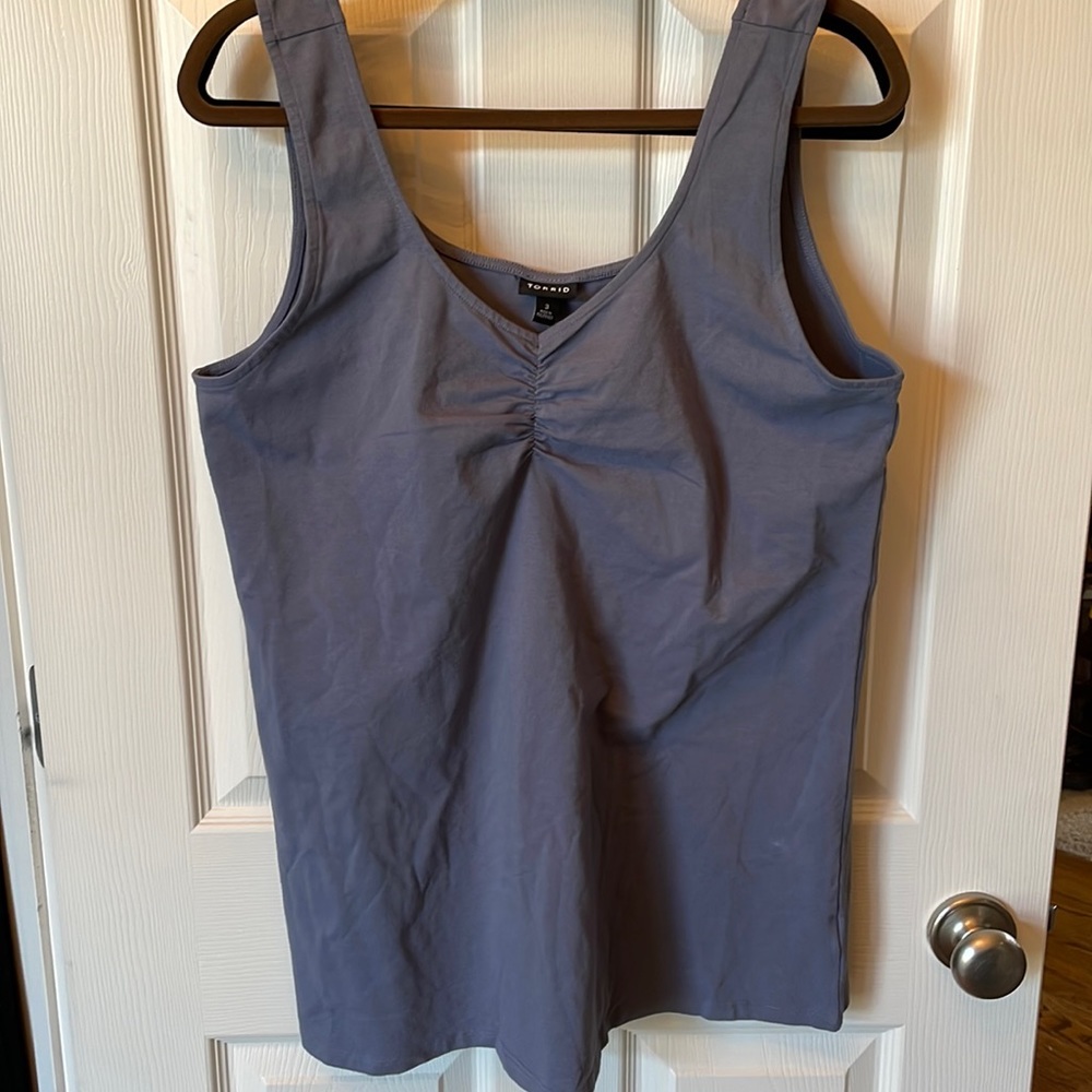 Torrid size 3 gray foxy cinch front tank size 3X